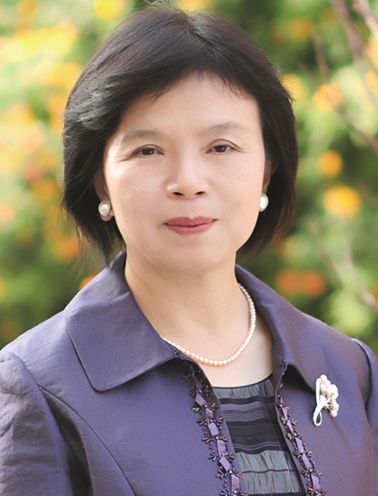 張明英